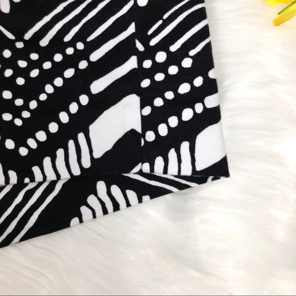 ☀️3/$25☀️ J. Crew Chevron Side Zip Dress Shorts Size 6 - Picture 3 of 8